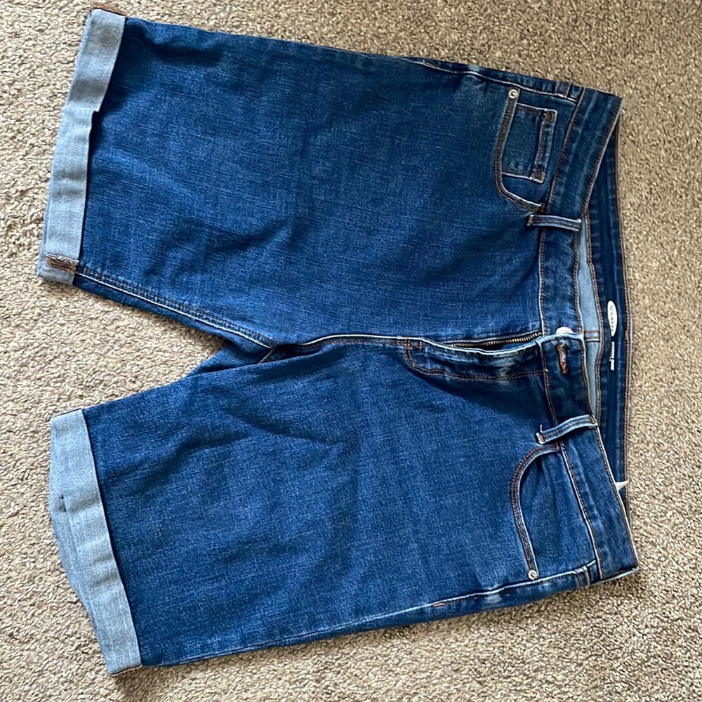 Old Navy denim Bermuda shorts size 14